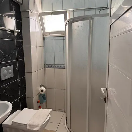 Er-öz Hotel&restaurant 3*