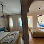 Er-oez & Restaurant 3* 페티예
