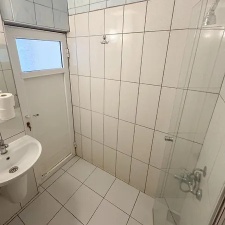 Hotel Er-oez & Restaurant 3*